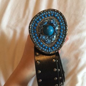 Belt w/ amethyst piece on it